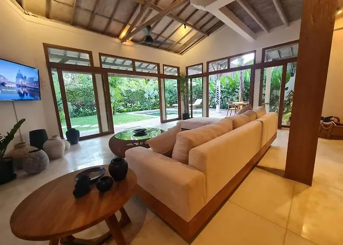Savvy Villa, A Tranquil Oasis & Walk To The *