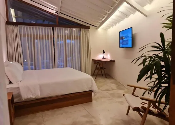 Savvy Villa, A Tranquil Oasis & Walk To The * 塞米亚克