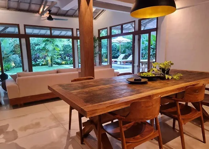 别墅 Savvy Villa, A Tranquil Oasis & Walk To The 塞米亚克